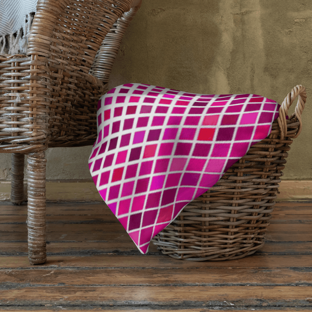 The Screamin' Tee Blanket | Garnet